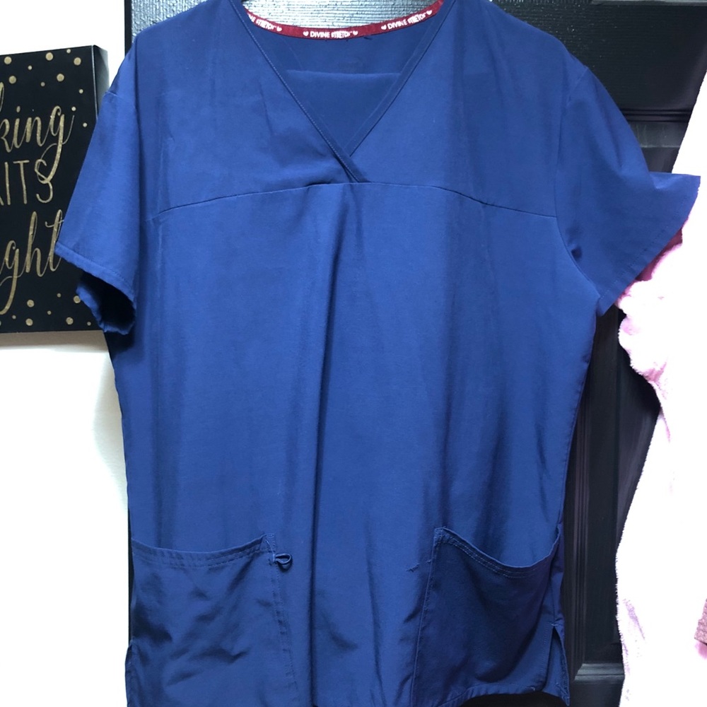 Scrub top